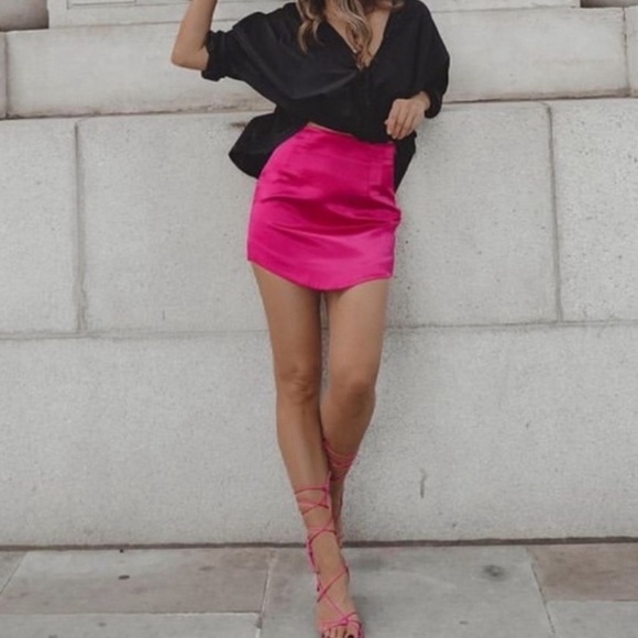 Zara Limited edition Hot Pink Mini Skirt